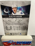 Elias Pettersson Canucks 2021-22 Skybox Metal Universe #77