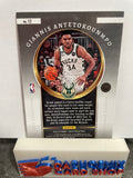 Giannis Antetokounmpo  Bucks 2022-23 Panini Select Certified #12