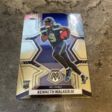 Kenneth Walker III  Seahawks 2022 Panini Mosaic NFL Debut Rookie #284