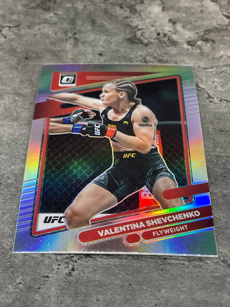 Valentina Shevchenko  UFC 2022 Panini Donruss Optic Holo Prizm #41