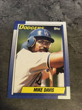 Mike Davis Dodgers 1990 Topps #697