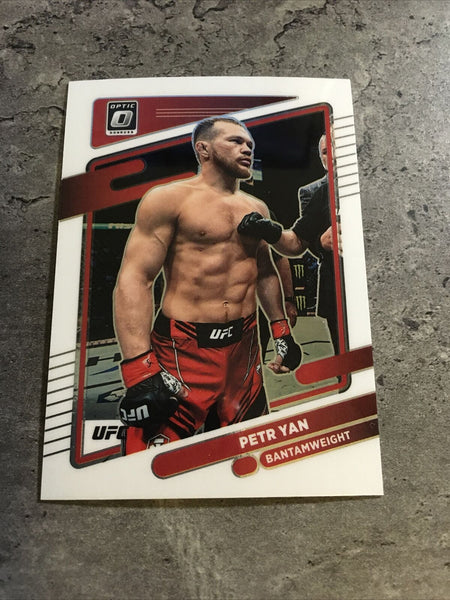 Petr Yan UFC 2022 Panini Donruss Optic #74