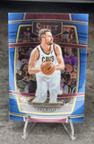 Kevin Love Cavaliers 2021-22 Panini Select Blue #60